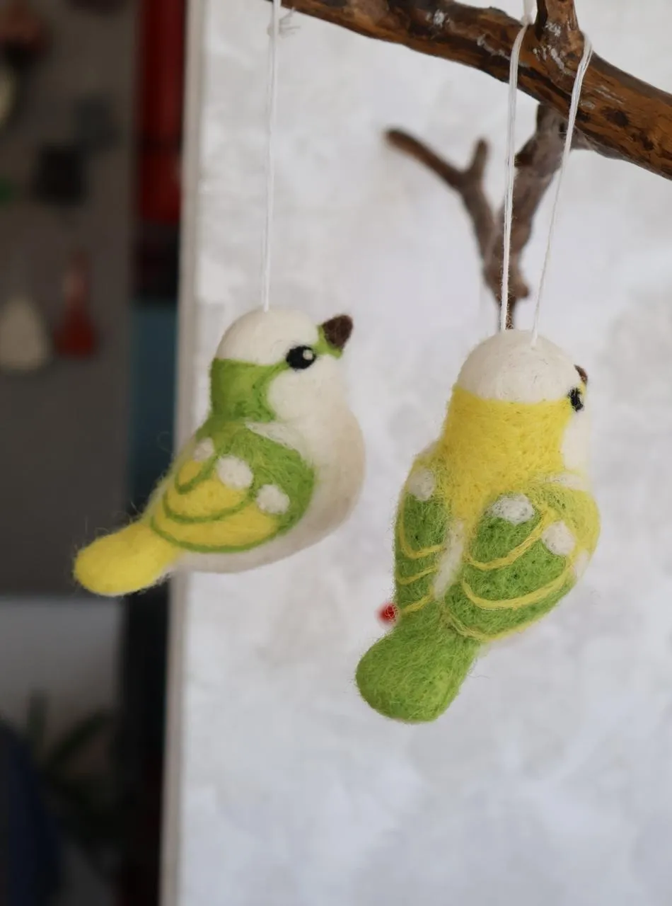 Woolen felt bird craft